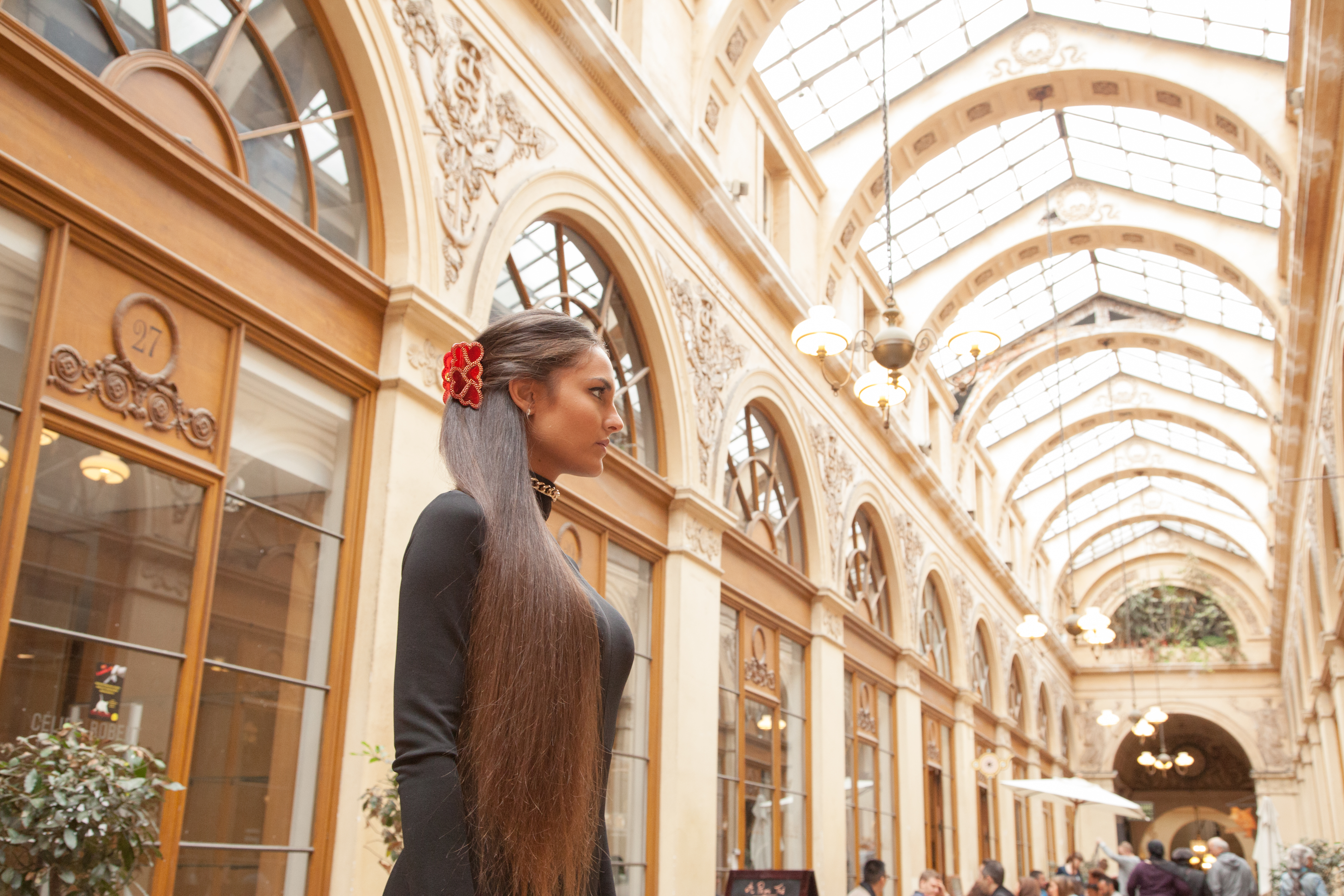 MC Davidian Multi-Hearts Brilliant Hair Clip GM securing thick hair — gold metal handmade French clip